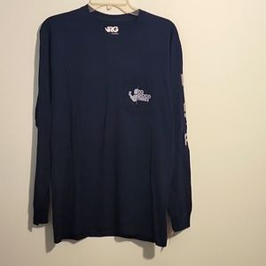 Long sleeve pocket tee shirt